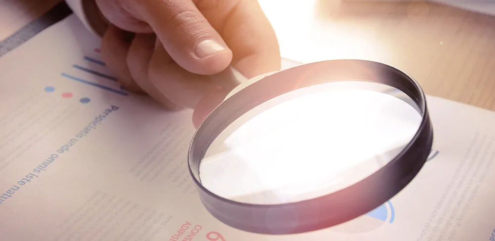 Magnifier Plus with Flashlight v4.8.17 MOD APK Download (Premium Unlocked) MOD